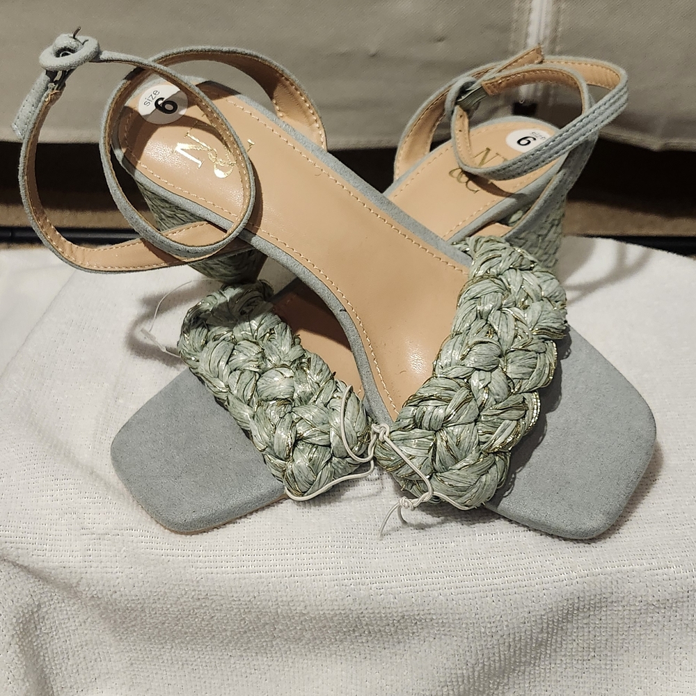 NYC Women's Braided Sandals - Light Green